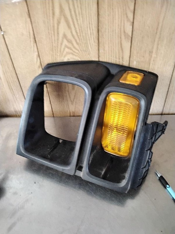 Fog/mark/park/turn Light/lamp FORD VAN E150 Right 08 09 10 11 12 13 14