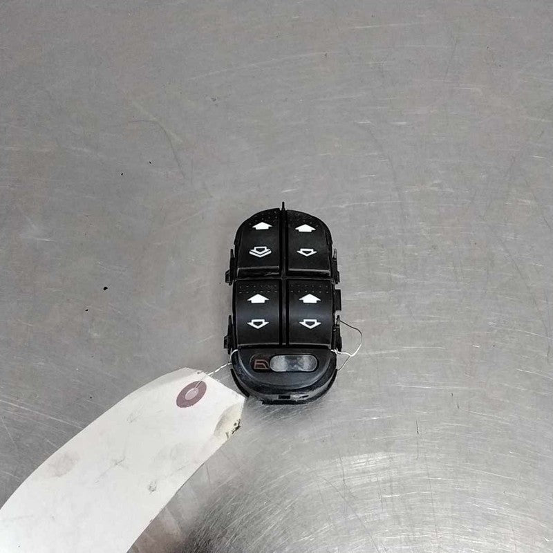 Door Switch Front FORD FOCUS 00 01 02 03 04 05 06 07