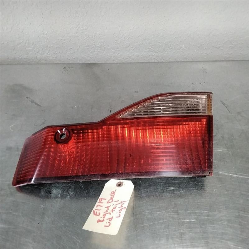 Tail Light Assembly HONDA ACCORD Right 98 99 00