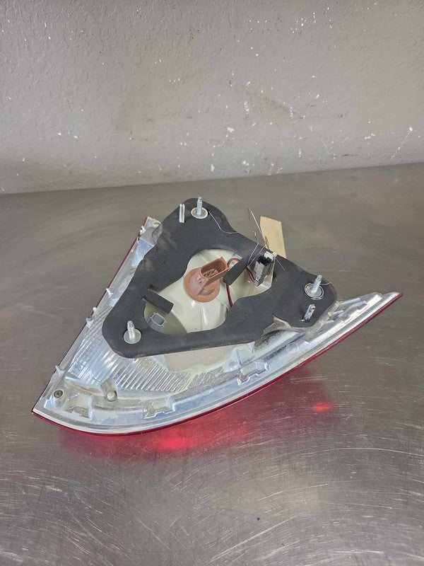 2010-2012 Ford Fusion Right Tail Light Assembly