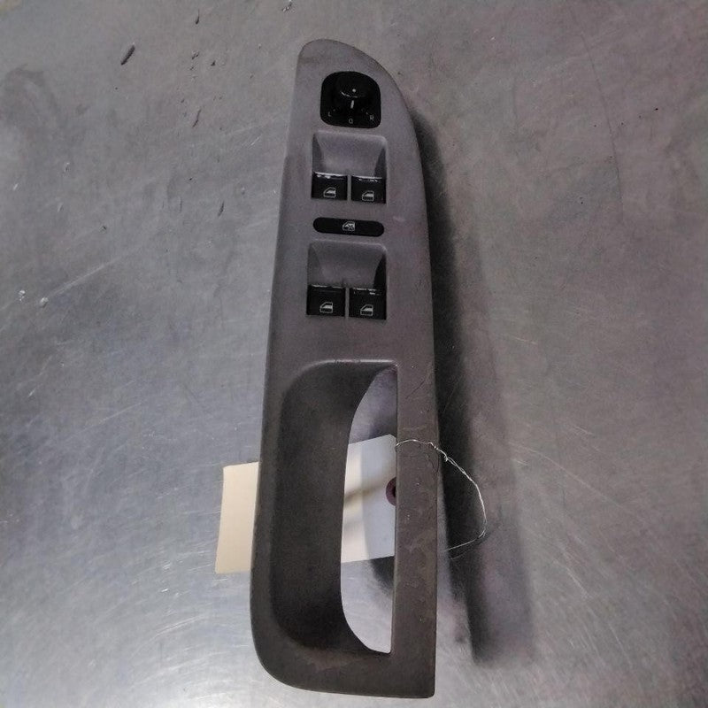 Door Switch Front VW PASSAT 06 07 08 09 10 12 13 14 15 16 17 18 19 20 