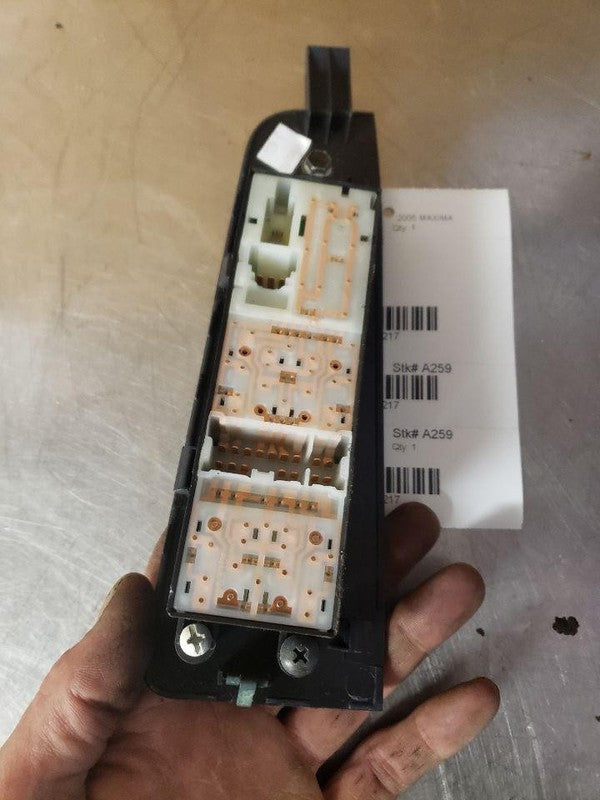 Door Switch Front NISSAN MAXIMA 04 05 06 07 08