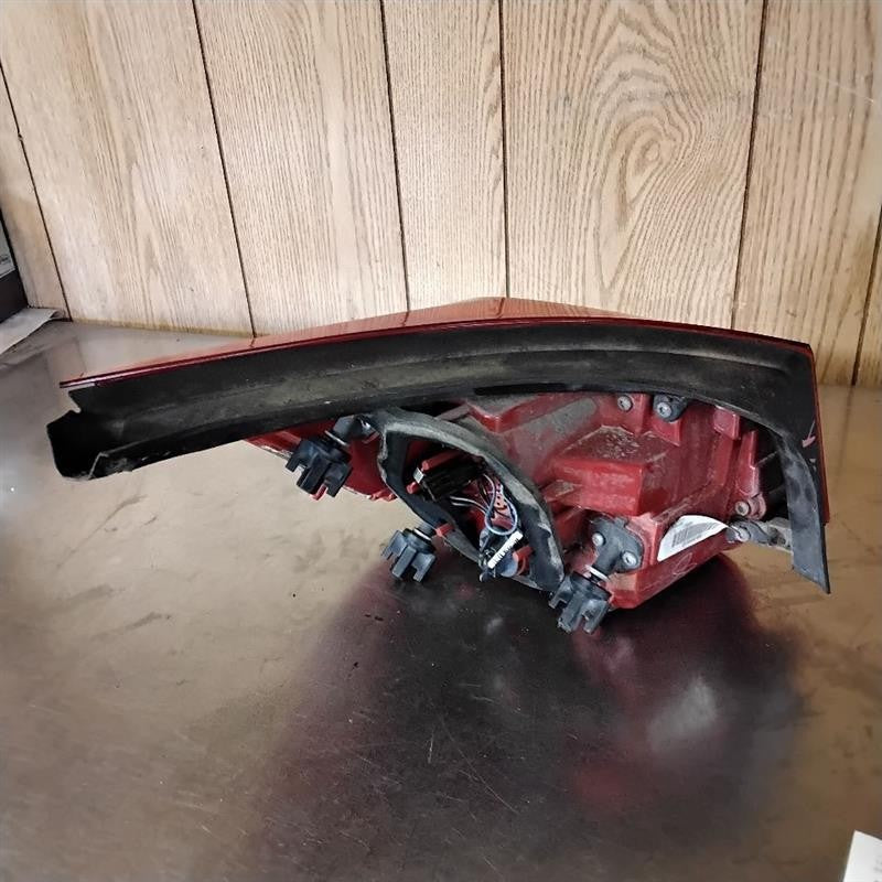 Tail Light Assembly CHEVY MALIBU Right 13 14 15 16