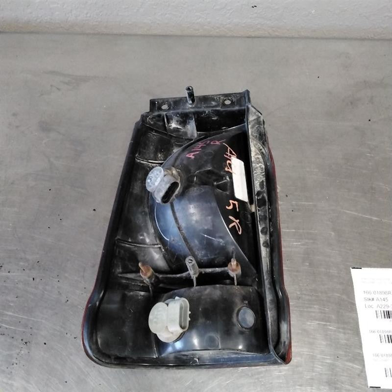 Tail Light Assembly FORD EXPLORER Right 01 02 03