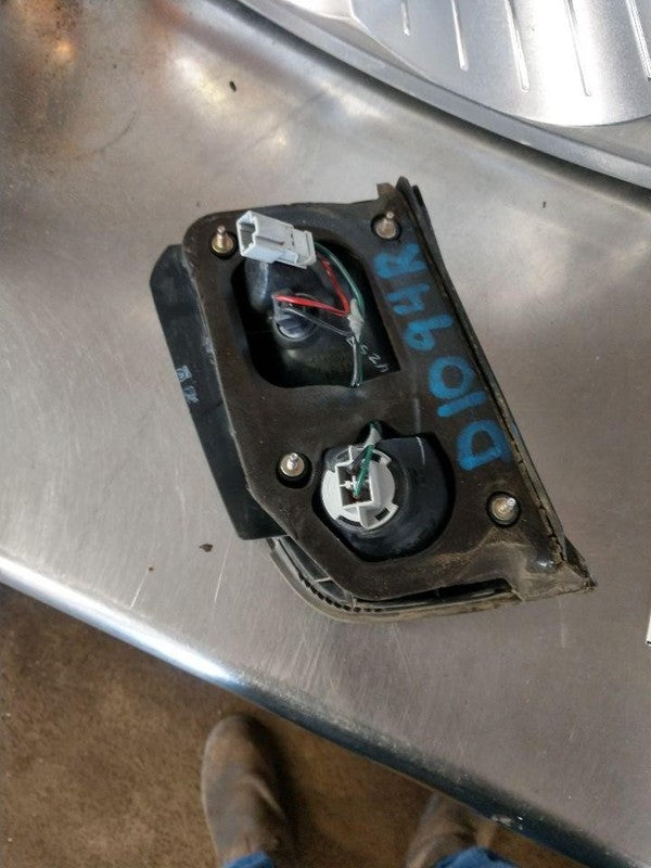 Tail Light Assembly HONDA ACCORD Right 96 97
