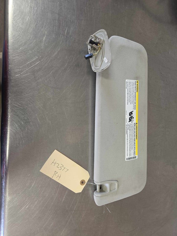 Sun Visor SUBURBAN 1500 Right 07 08 09 10 11 12 13 14