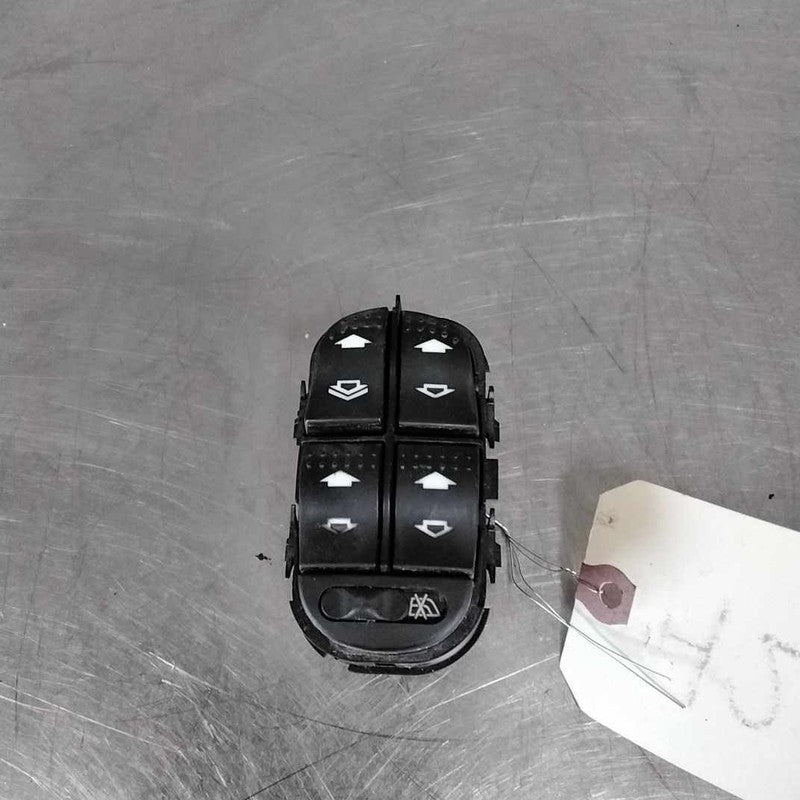 Door Switch Front FORD FOCUS 00 01 02 03 04 05 06 07
