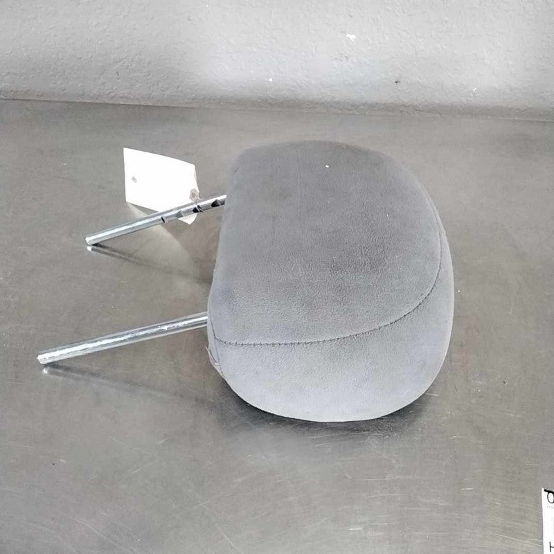 2000-2004 Headrest Ford Focus right side Graphite OEM# YS4Z54611A08AAD