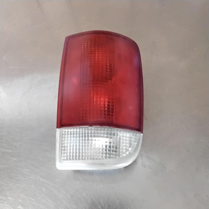Tail Light Assembly OLDS BRAVADA Right 96 97 98 99 00 01