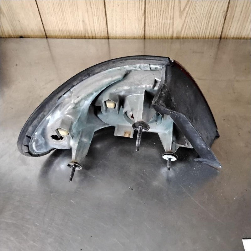 Tail Light Assembly BUICK LESABRE Right 00