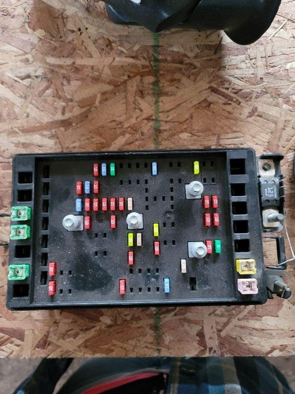 2002-2003 Trailblazer Engine Fuse Box OEM#15196420