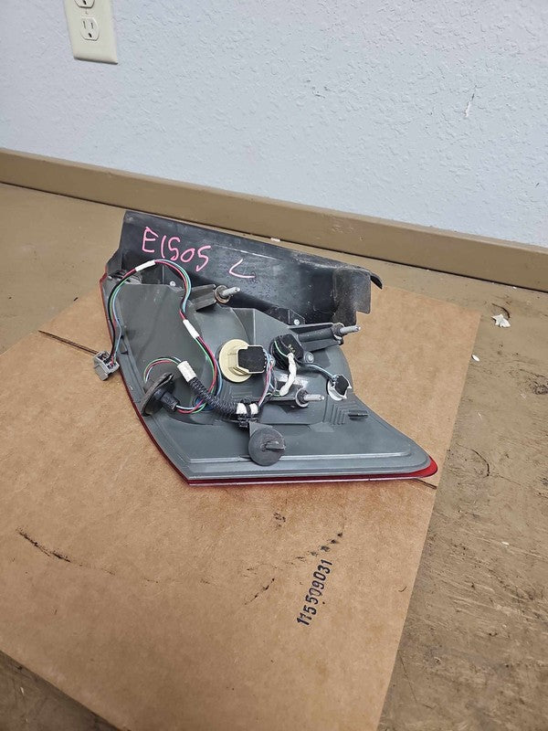 Tail Light Assembly FORD TAURUS Left 10 11 12