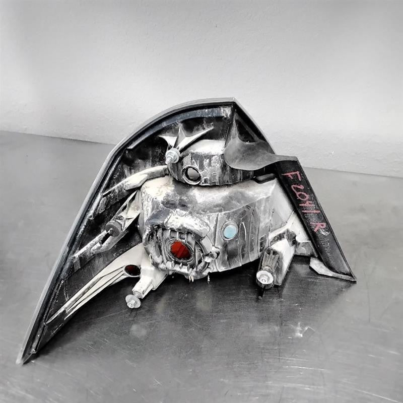 Tail Light Assembly FORD TAURUS Right 08 09