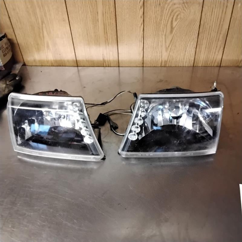 Headlamp Assembly FORD RANGER Right 98 99 00