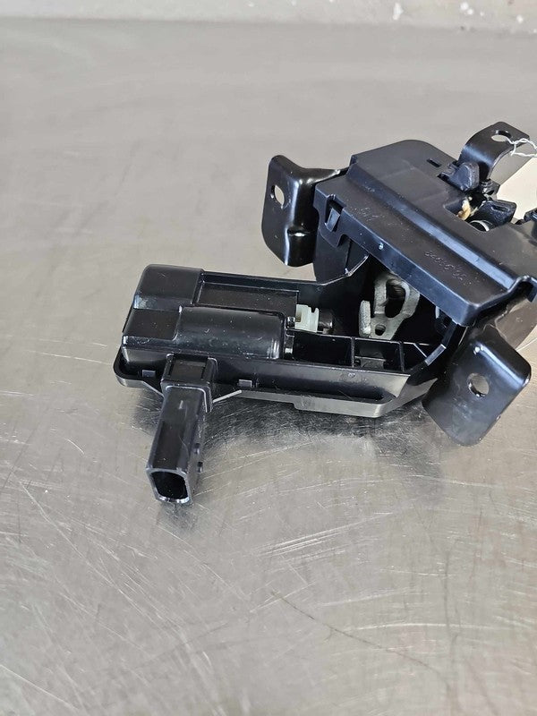Lid Latch CHEVY TAHOE 24