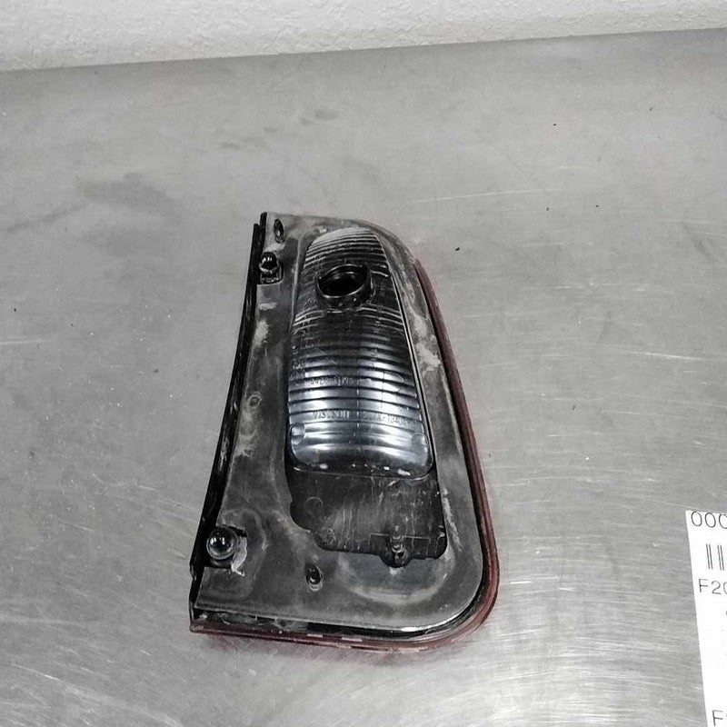 Tail Light Assembly LINCOLN NAVIGATOR Right 03 04 05 06