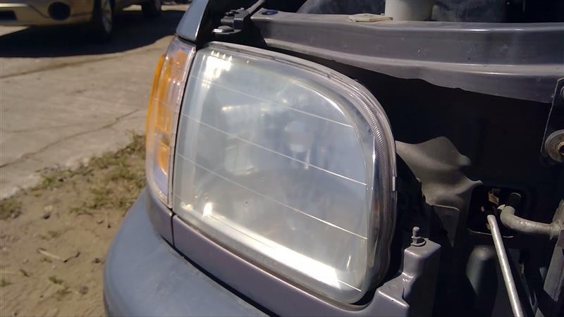 Headlamp Assembly TOYOTA TUNDRA Right 00 01 02 03 04