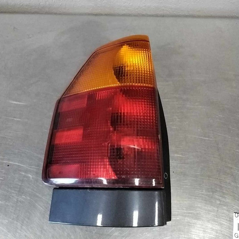 2002-2009 Left Tail Light Assembly GMC Envoy
