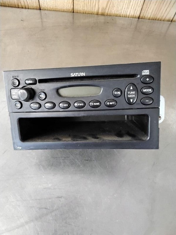 Audio & Visual Equip.(radio) SATURN VUE 02 03