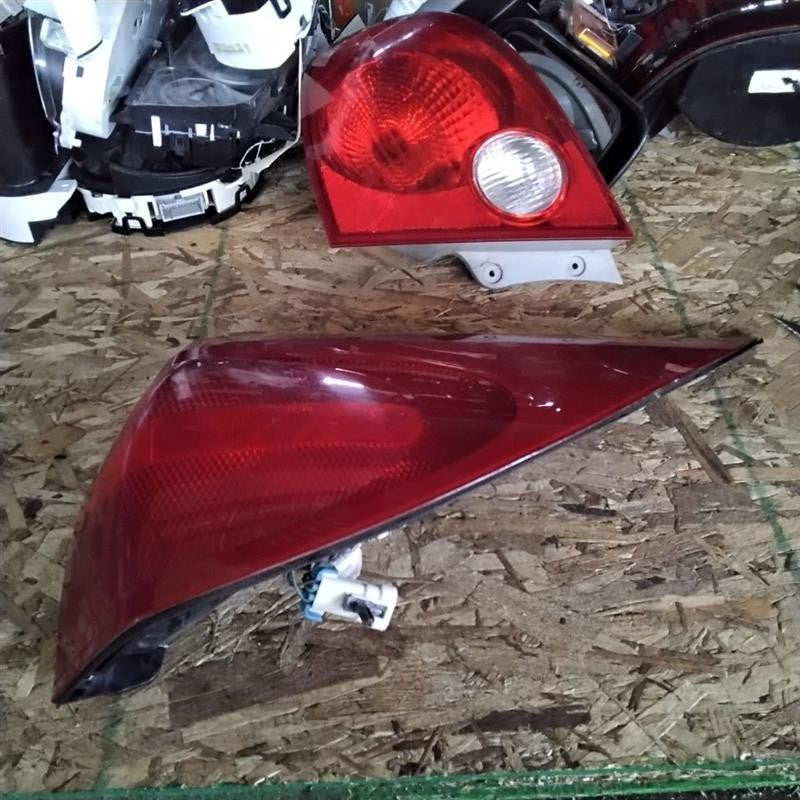Tail Light Assembly BUICK RENDEZVOUS Right 02 03