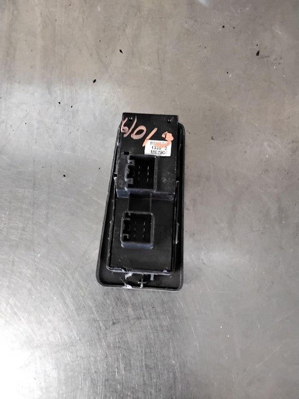 Door Switch Front FORD TAURUS 00 01 02 03 04 05 06 07