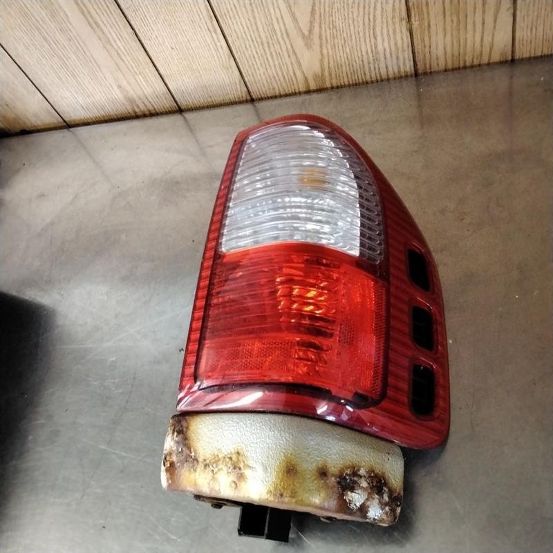 Tail Light Assembly ISUZU RODEO Right 98 99 00 01 02 03 04