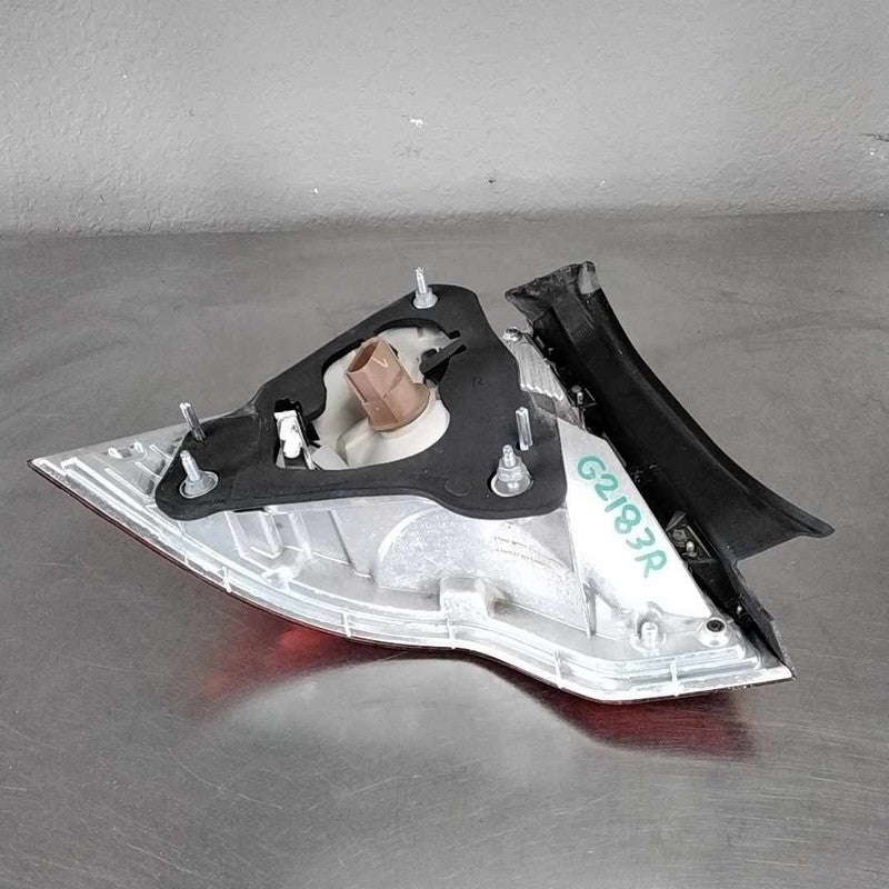 2010-2012 Ford Fusion Right Tail Light Assembly