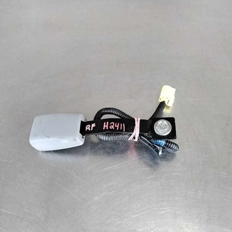 2009-2013 Subaru Forester Right Front Seat Belt Buckle OEM#64631SC000A