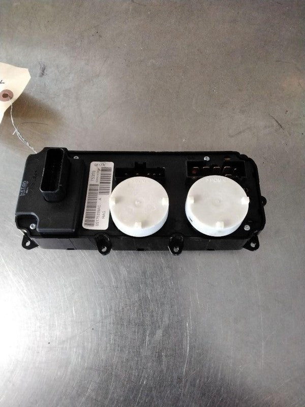 Heater A/c Control CHRYSLER TOWN CNTRY 04 05 06 07