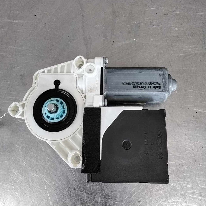 2005-2008 Jetta Except GLI Front Right Power Window Motor OEM#1K095970