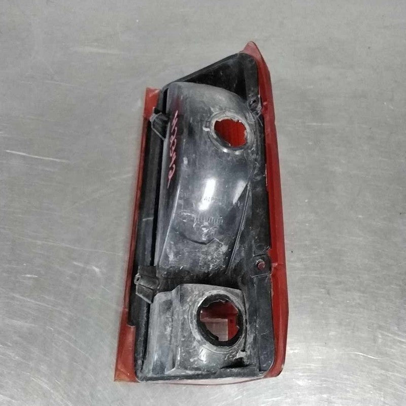 Tail Light Assembly FORD PICKUP F250 Left 87 88 89 90 91 92 93 94 95 9