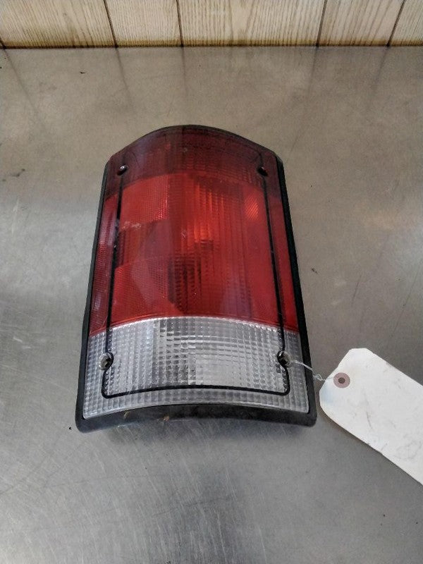 Tail Light Assembly FORD VAN E150 Left 92 93 94 95 96 97 98 99 00 01 0