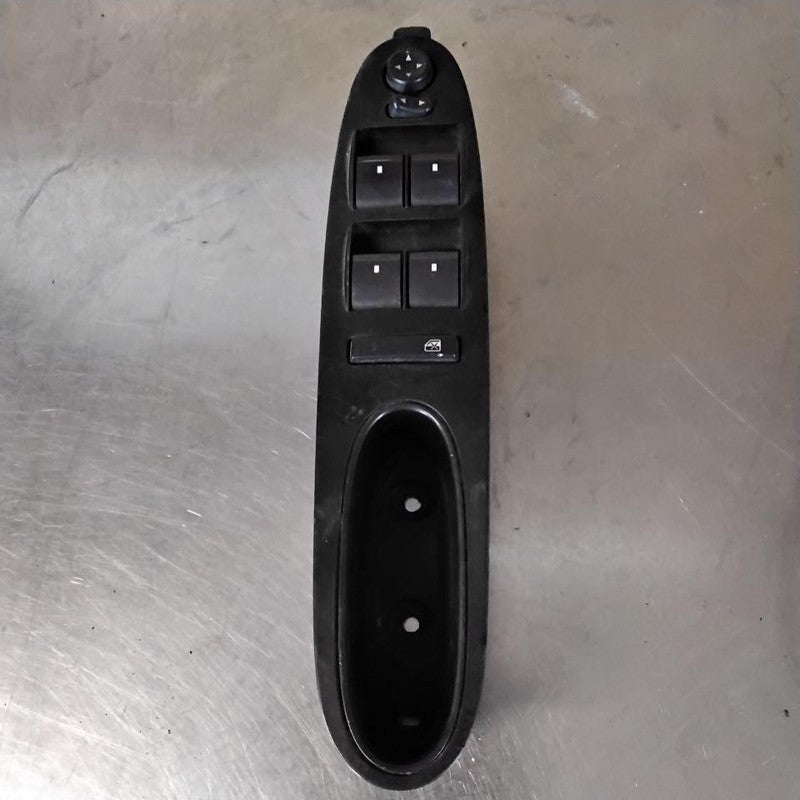 Door Switch Front CHEVY HHR 09 10 11