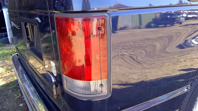 Tail Light Assembly FORD VAN E150 Right 92 93 94 95 96 97 98 99 00 01 