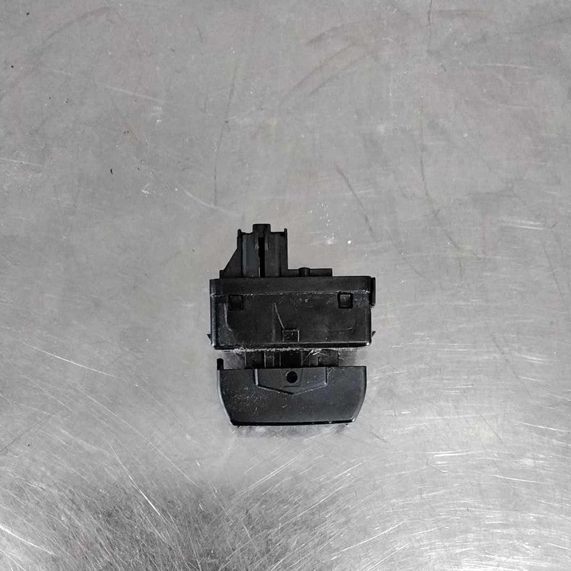 Door Switch Front MERCURY SABLE 08 09