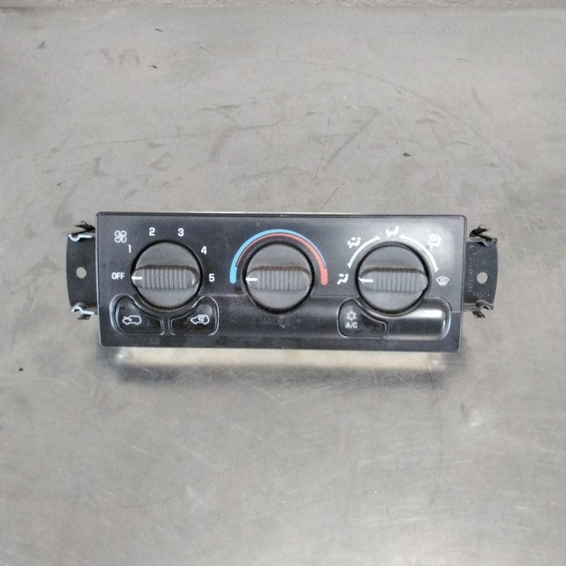Heater A/c Control CHEVY SILVERADO 1500 99 00 01 02
