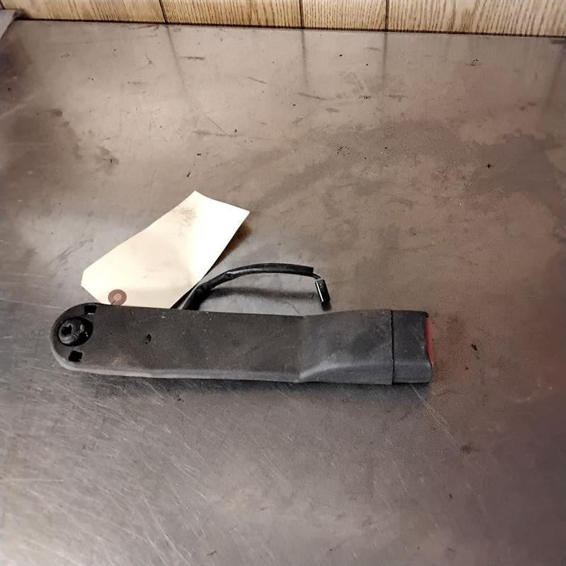 2003-2007 Chevrolet Silverado 1500 Front Seat Belt Buckle OEM#88957876