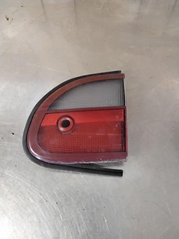 Tail Light Assembly CHEVY MALIBU Right 97 98 99 00 01 02 03 04 05
