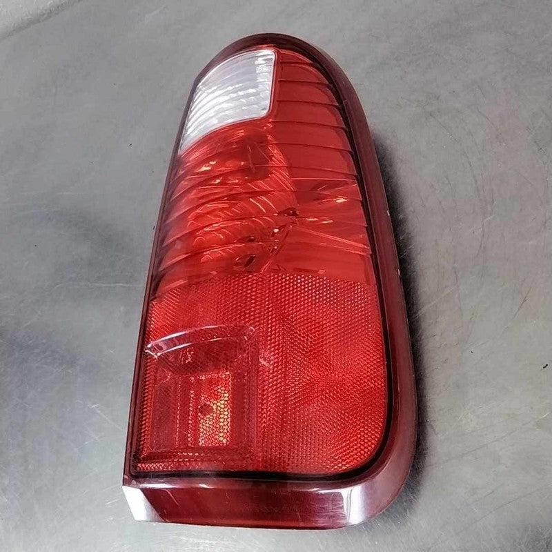 2008-2016 Ford F250 Super Duty Right Tail Light Assembly