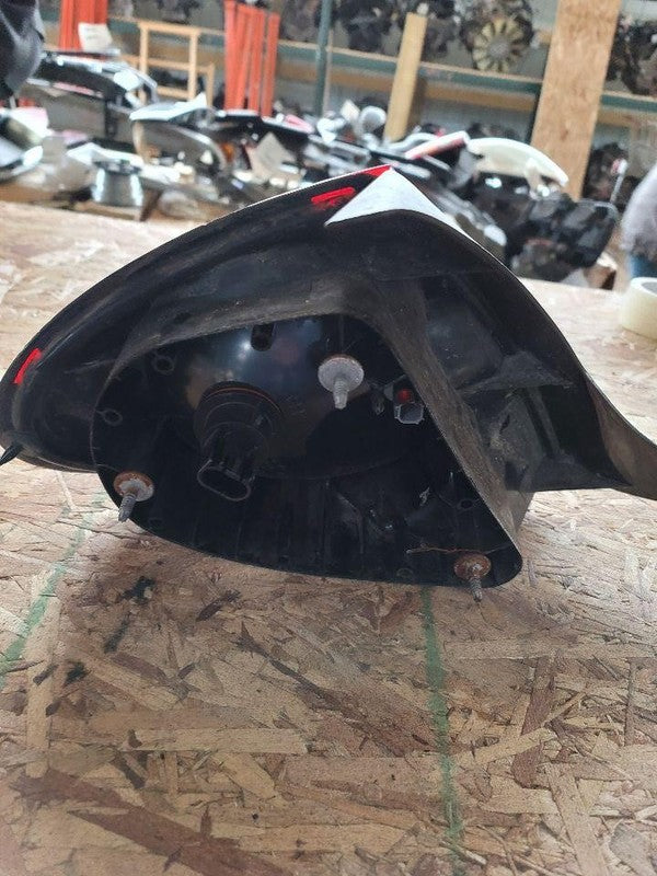 Tail Light Assembly DODGE NEON Right 00 01 02