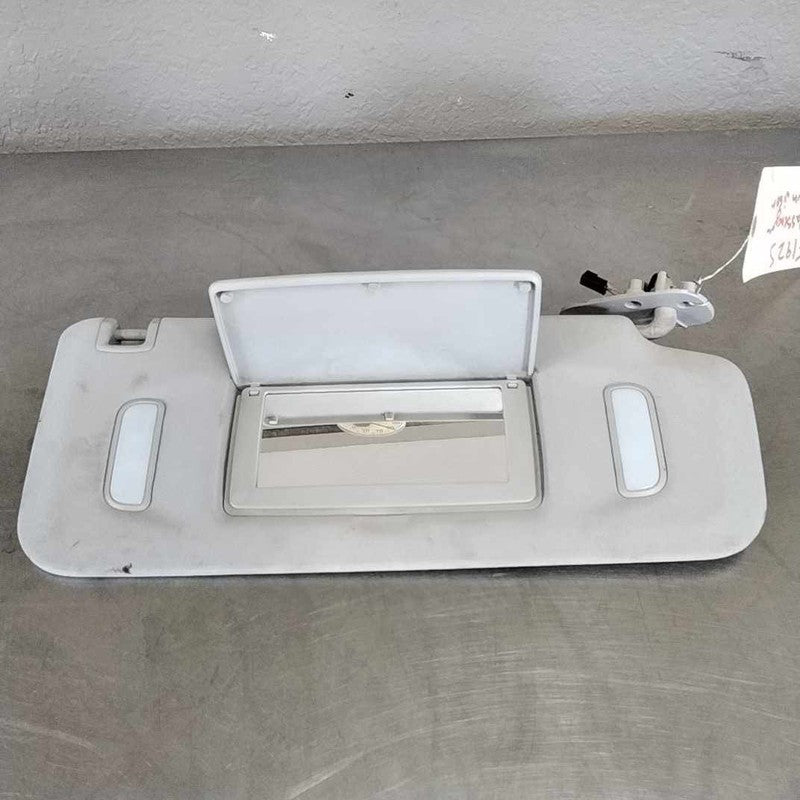 Sun Visor CHEVY SILVERADO 1500 Right 07 08 09 10 11 12 13