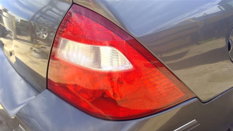 Tail Light Assembly FORD 500 Right 05 06 07