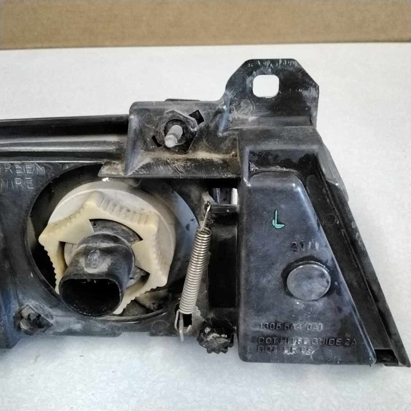 1986-1988 Pontiac 6000 Headlamp Assembly OEM#16506055 114-129B