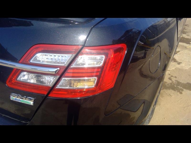 Tail Light Assembly FORD TAURUS Right 13 14 15 16 17 18 19