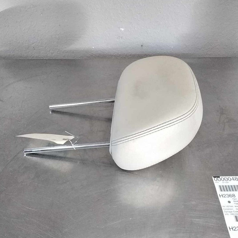 2008-09 Headrest Mercury Sable right front Milled Pebble OEM# 8A4Z7461