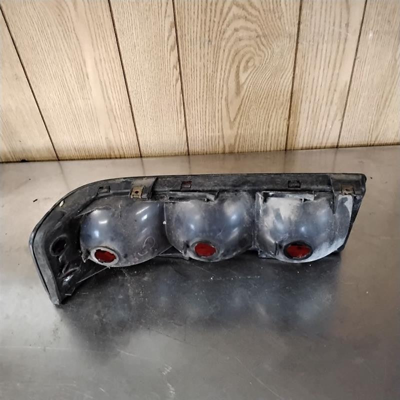 Tail Light Assembly PONTIAC GRAND AM Right 85 86 87 88