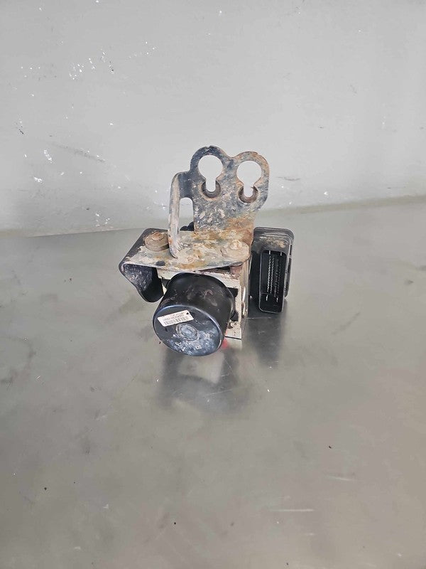 2014-2017 Jeep Compass Anti-lock Brake Parts Assembly OEM# 68067060AA