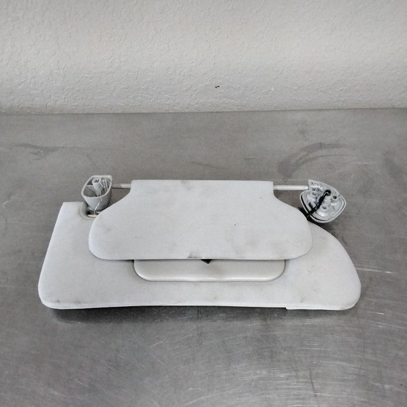 Sun Visor CADILLAC DTS Right 08 09 10 11