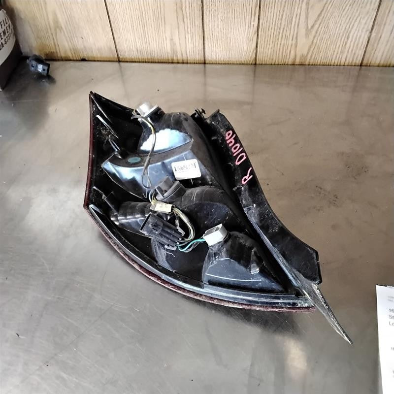 Tail Light Assembly SATURN ION Right 03 04 05 06 07