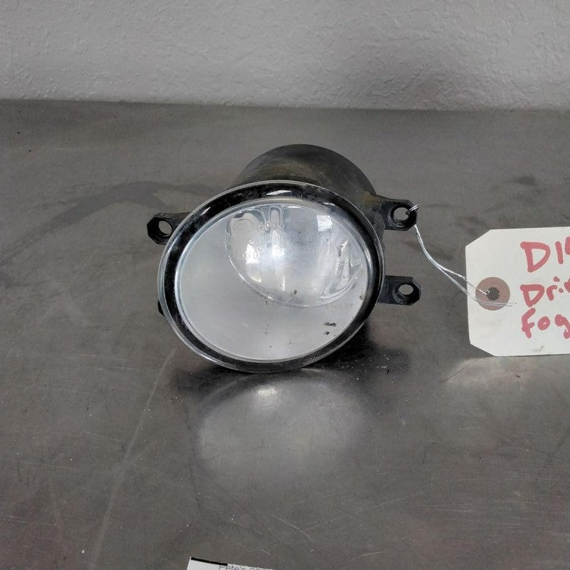Fog/mark/park/turn Light/lamp PONTIAC VIBE Left 09 10